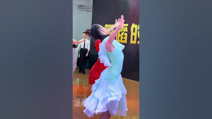 李楠、刘俞弟、扬姿薇 Vw ladies solo 仙女下凡 - 天天要闻