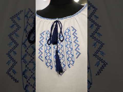 Вишиванка жіноча з довгим рукавом - реглан, вишивка - полтавська гладь, Онікс, колір - білий., видео 1