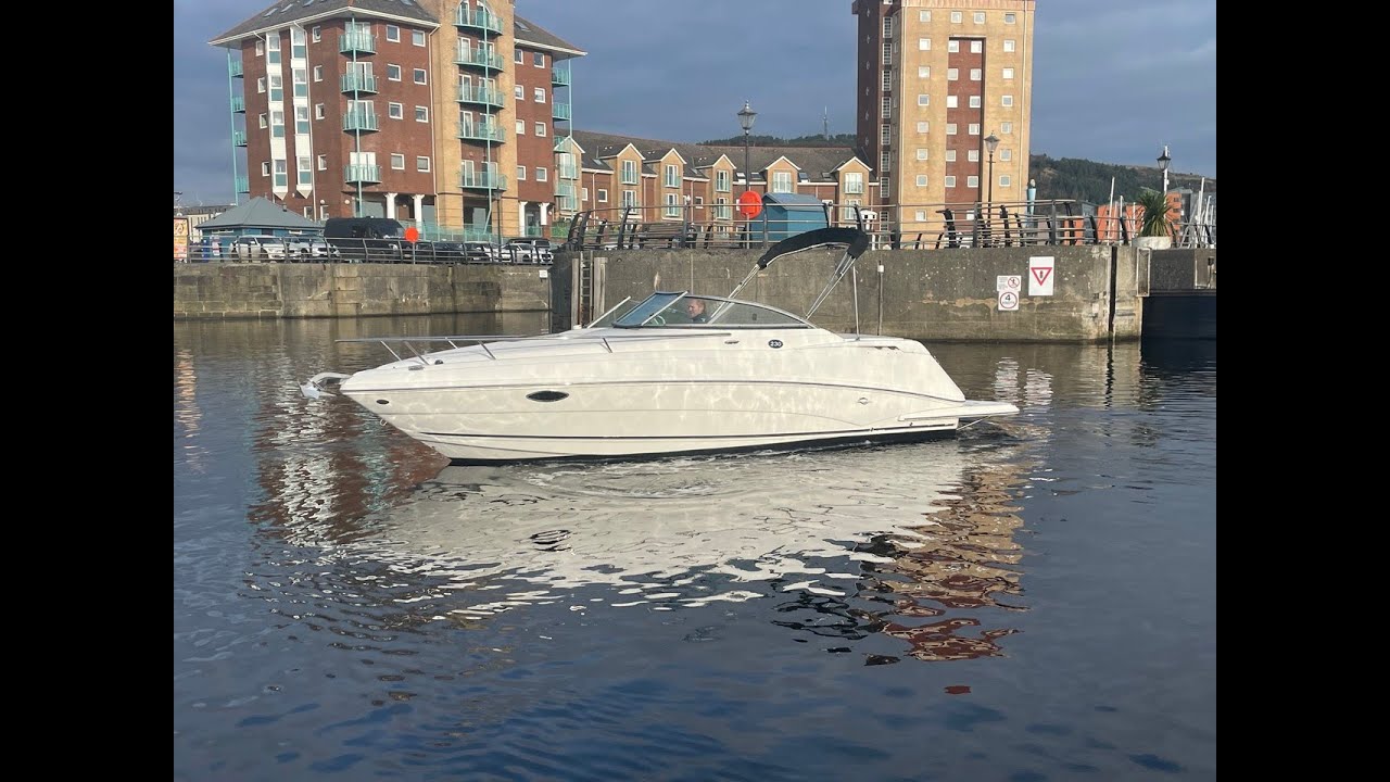 Rinker 230 Captiva Atlantic for sale by YACHTS CO