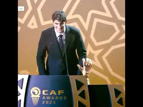 لحظة اعلان فوز ياسين بونو بجائزة افضل حارس افريقي ل عام2025