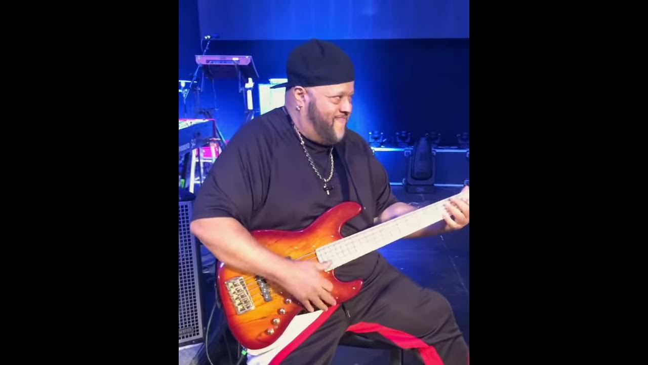 Fred Hammond - GK Legacy 800 with Neo 410 Cabinet