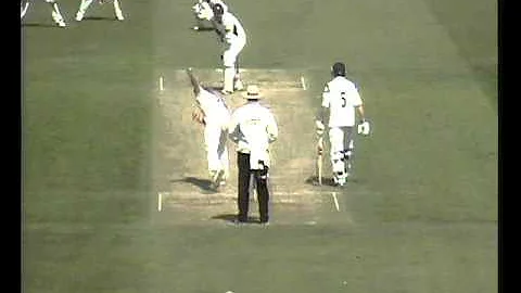 Glen Chapple dismisses James Vince for 15
