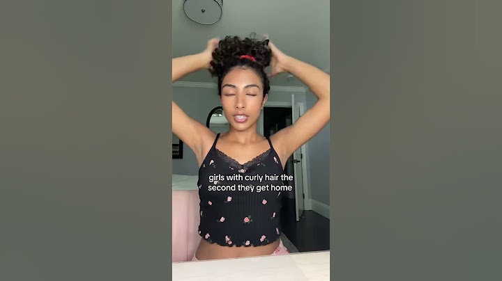 it’s overstimulating #grwm #hair #curls #curlyhair #girls #females #girlhood #girly #relatable