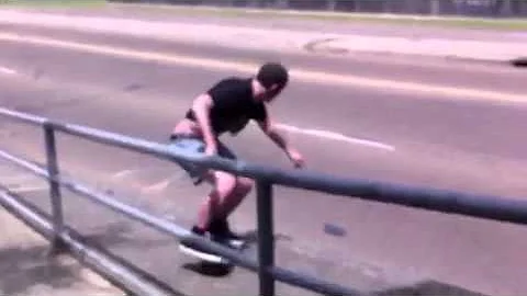 Garner foot plant hand rail Rufus
