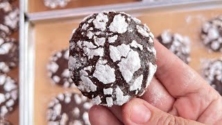 Chocolate Crinkle Cookies