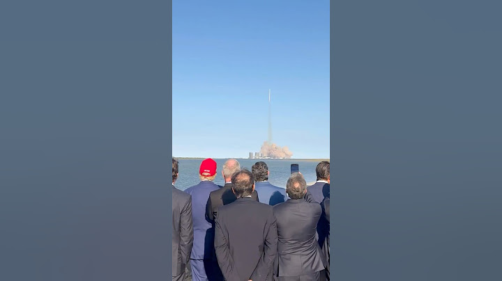 Trump Watches Starship Launch