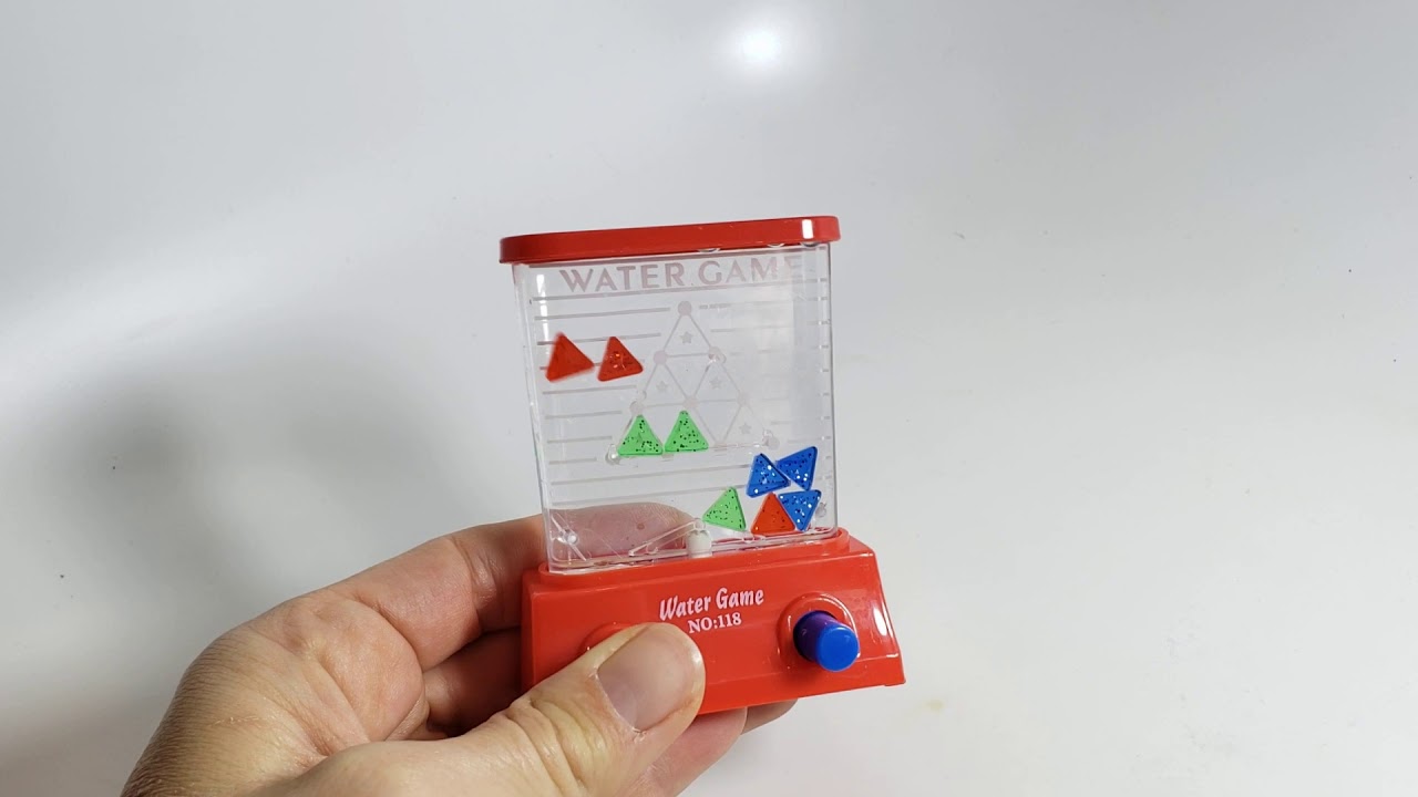 Triangle Water Games, Set of 4, Red and Blue, Handheld Water Game for · Art  Creativity