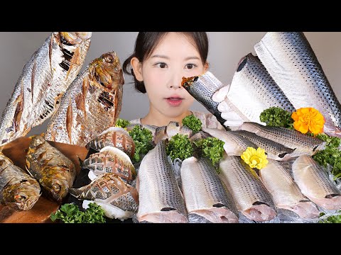 여름 <strong>전어</strong> 왔전어🐟⭐ 전어회 통전어회 전어구이 전어초밥 먹방 raw gizzard shad [eating show] mukbang korean food