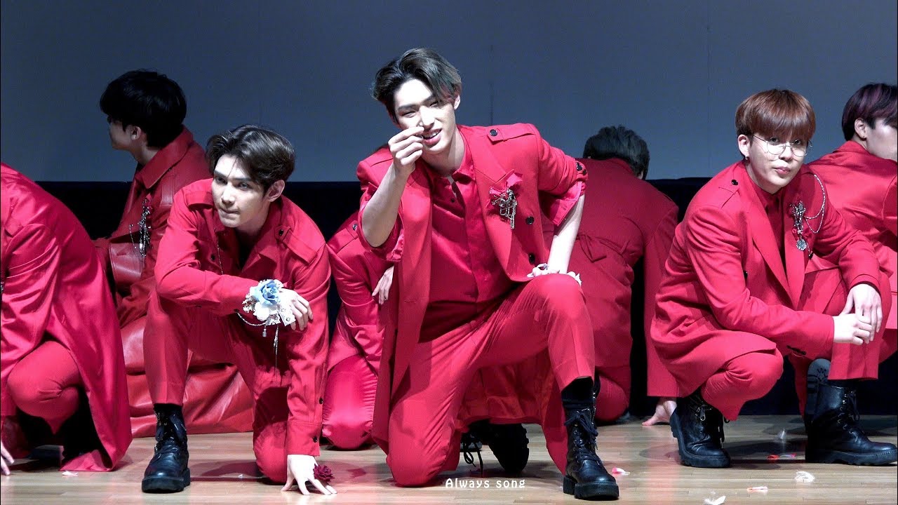 4K 190302 (명동 팬싸인회) ATEEZ 에이티즈 - Promise 민기 focus