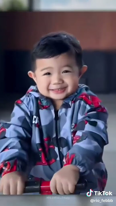 Tot..Tot..Tot..Halo😮#abe#funny#babyboy#funnyvideo#bayi#funnyshorts#baby#funnyvideos#lucu#babyshorts