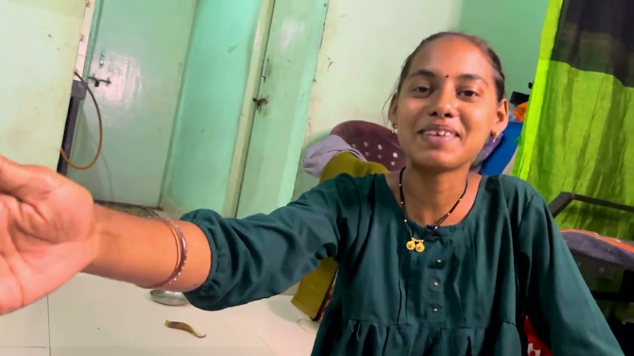 आमचे सास सूनाचे भांडण लावयला का तू 😡