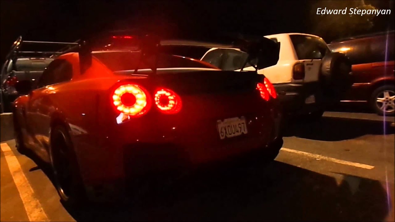Nissan gtr acceleration