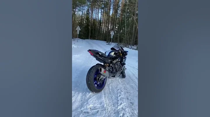 Yamaha R1M Sound With Akrapovic Exhaust Sound System || Heavy Motors ||