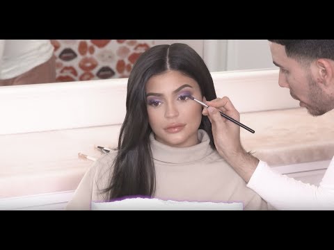 Video: New Kylie Jenner Purple Eyeshadow Palette