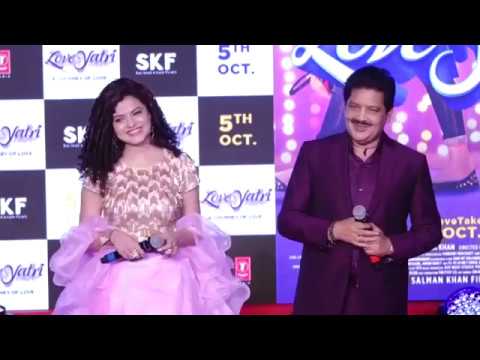 Udit Narayan Palak Mucchal Live Performance | Dholida | Loveratri Promotions | Interview | HD