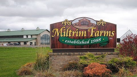 Miltrim Farms Robotic Milking, featuring the Extrutech Wall FORM System