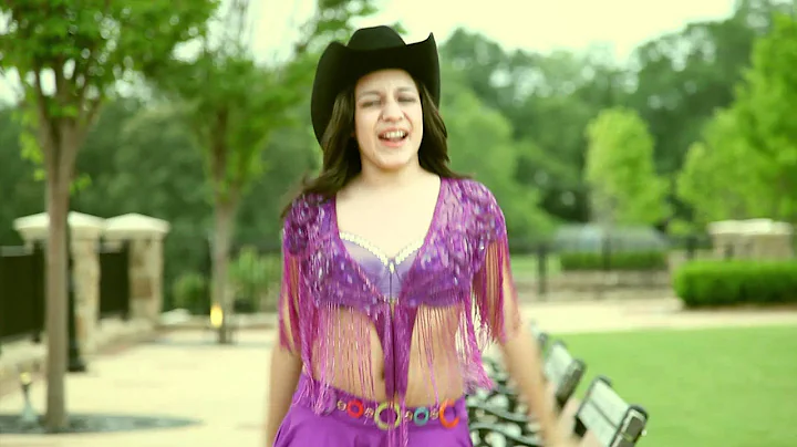 Evelyn Carrillo video clip Haz Dejado Amarme