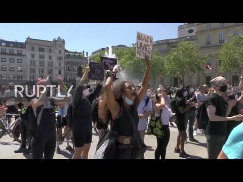 UK: Thousands join anti-racism rally in central London