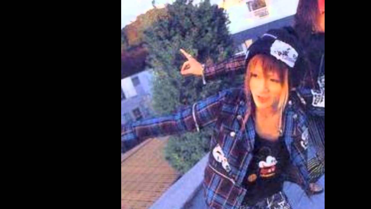 Obejrzyj Minikui Ahiru no Ko - Reverie (Miku / AnCafe) w YouTube Obejrzyj Minikui Ahiru no Ko - Reverie (Miku / AnCafe) w YouTube