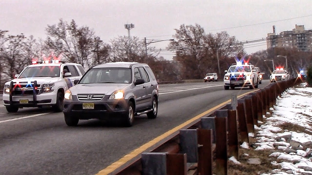 Watch State Police Pursuit Begins On Gsp In Clark Ends With