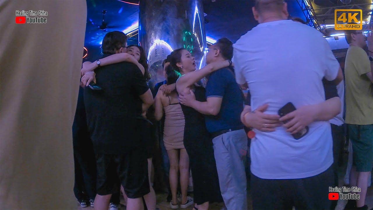 2025.08.29 Dancing with a beautiful woman, my partner is excellent