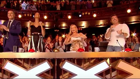 Simon Pushes Golden Buzzer For The Most Difficult Song In The World! - DayDayNews