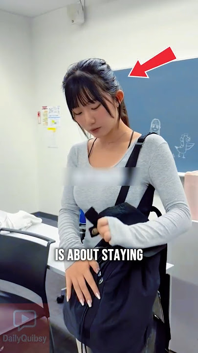 Mengapa Wanita Jepang Selalu Membawa Benda Ini Ke Mana-mana?