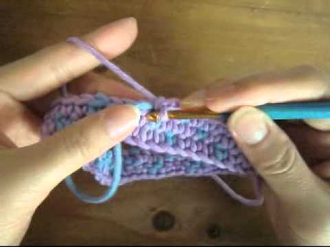編み込み模様の配色糸の替え方 C 毛糸ピエロ Youtube