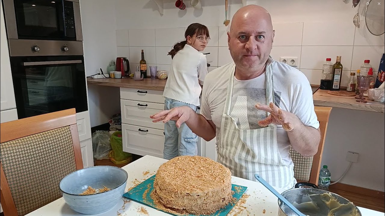 【絶品】サワの誕生日祝いで大好物の「ナポレオンケーキ」作ってみた！