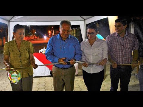 Alcalde inaugur adoquinado de la calle Potrerillo