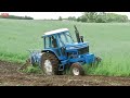 FORD 9700 Tractor Plowing