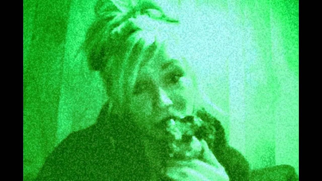 Hits From The Bong - The Blazing Blonde