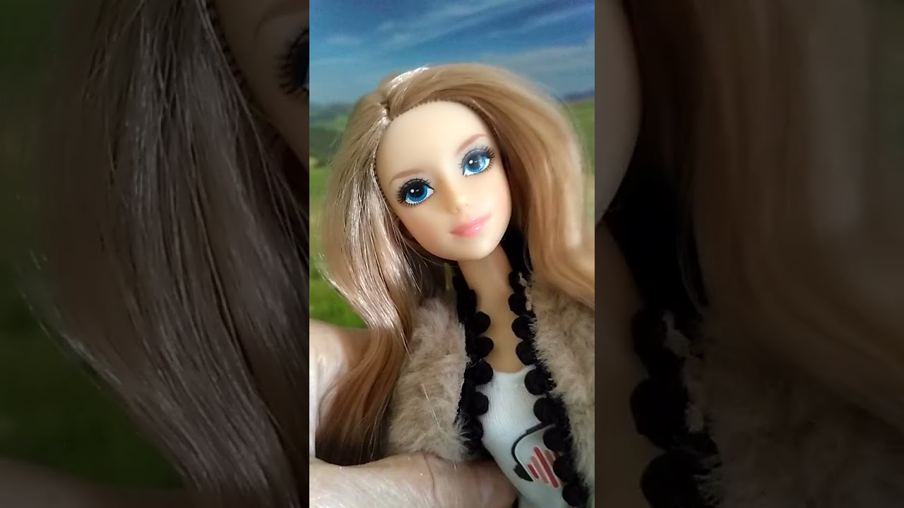 Распаковка и обзор куклы Сариель.