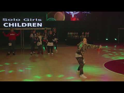 Amina Govendjajeva |
