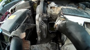 2004 Volvo XC70 Thermostat Housing removal Tip / Trick