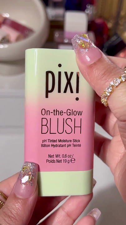 Download lagu Bloom with On-The-Glow Blush in CheekTone! π #PixiBeauty #Skintreats #PixiBlush #OnTheGlow
