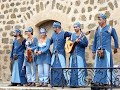 Les monts rieurs  spectacle trybu dans la ruetourne au puy en velay 2019