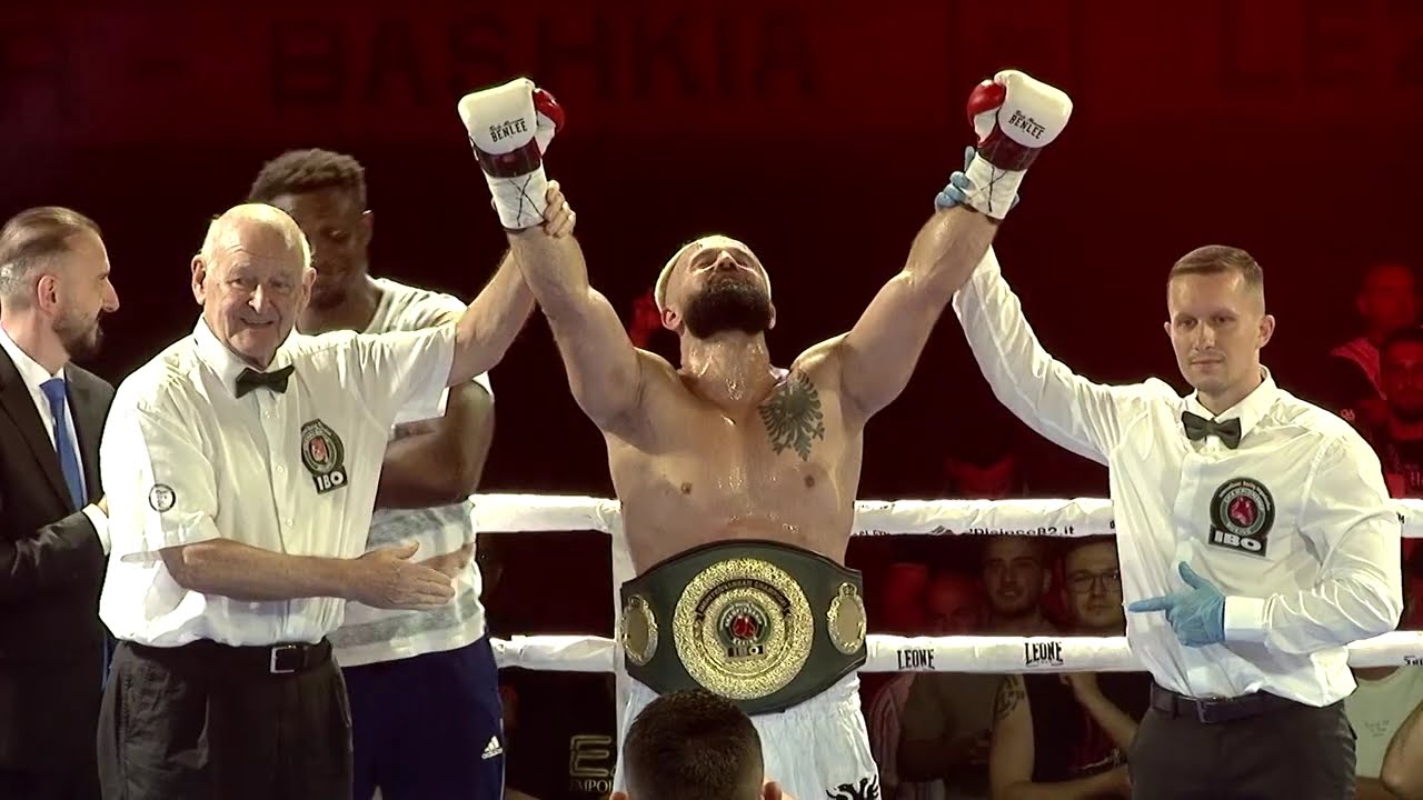 Roberto Bakaj (Alb) vs Edwin Riascos (Col)