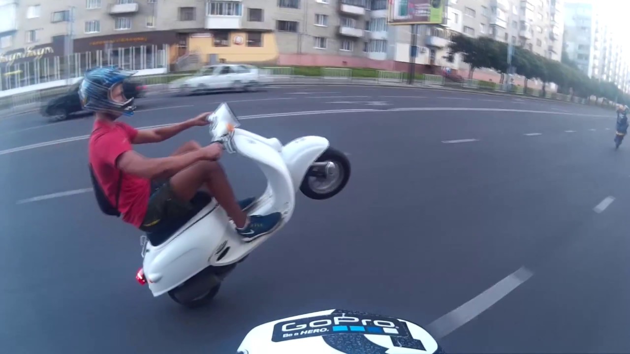 Honda dio stunt
