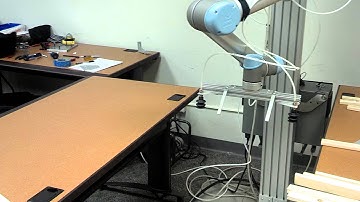 Universal Robots Board stacking demo