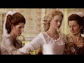 Marie Antoinette&#39;s fashions and hairstyles