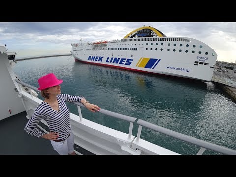 С Крита на Санторини паром SeaJets Ferry / Heraklio-Santorini