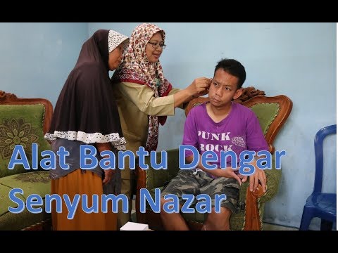 Video: Saya Tidak Mengharapkan Alat Bantu Dengar Pada Usia 23. Inilah Mengapa Saya Memeluk Mereka