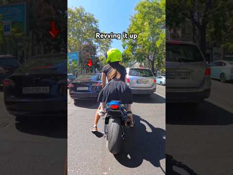 When A TESLA Driver Turns Out To Be A MOTORCYCLE Fan Moto Motovlog