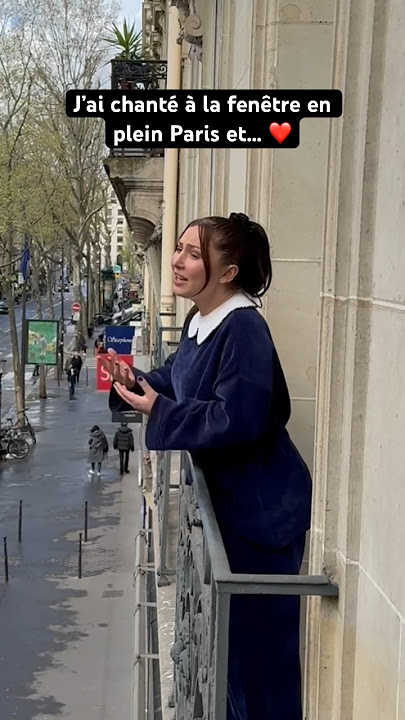 J’ai chanté à la fenêtre en plein Paris et… ❤️ #youtubeshorts #linh