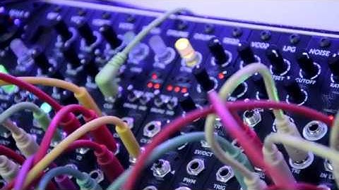Erica Synths-Pico VCO,Pico VCF1,Pico DRUMS,Pico NOISE,Pico LFO/S&H ,Pico QUANT,Pico TRIGG in action