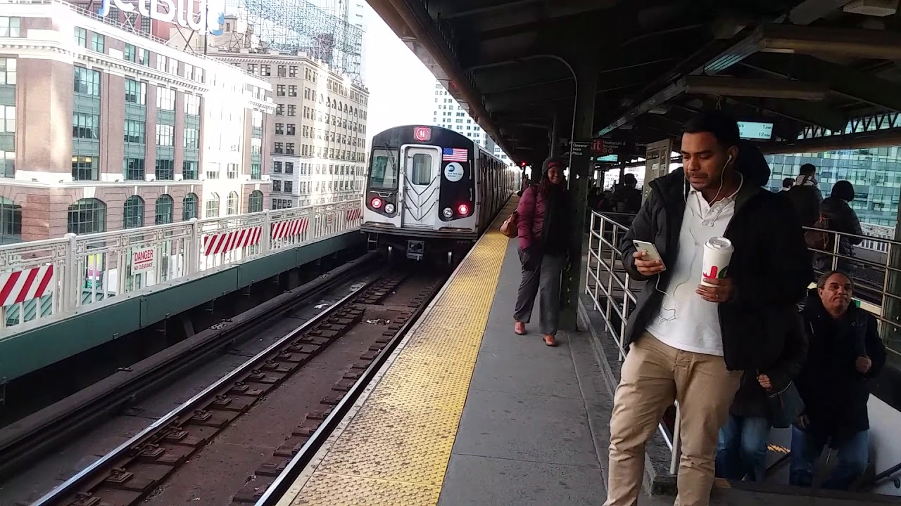 Queenboro Plaza Action! (N)(W)(7)