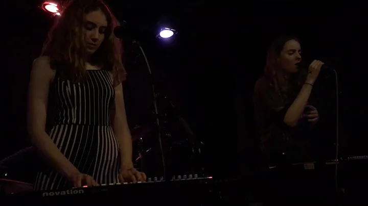 Let’s Eat Grandma - Ava (Great Scott, Allston MA, 09/10/2018)