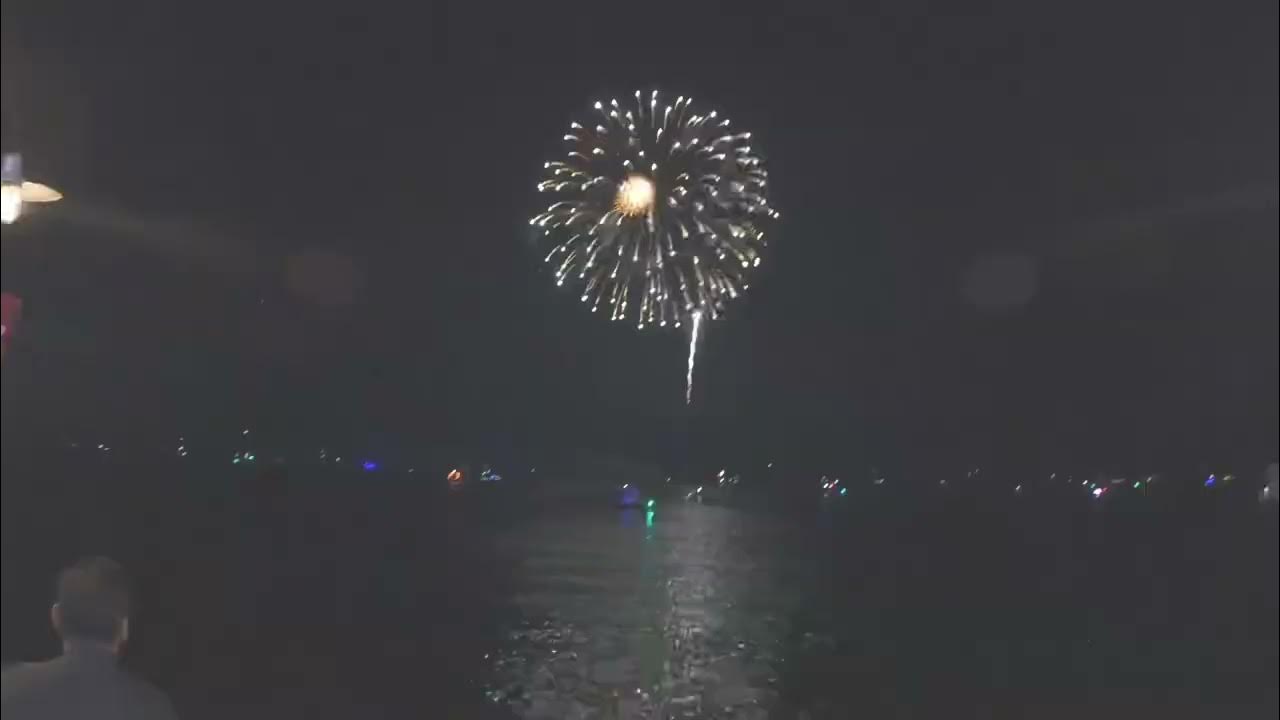 New Year’s Eve Fireworks at Kemah Boardwalk 2 YouTube