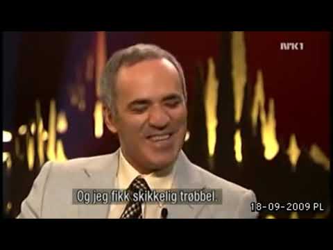 Video: Er Carlsen bedre enn Kasparov?